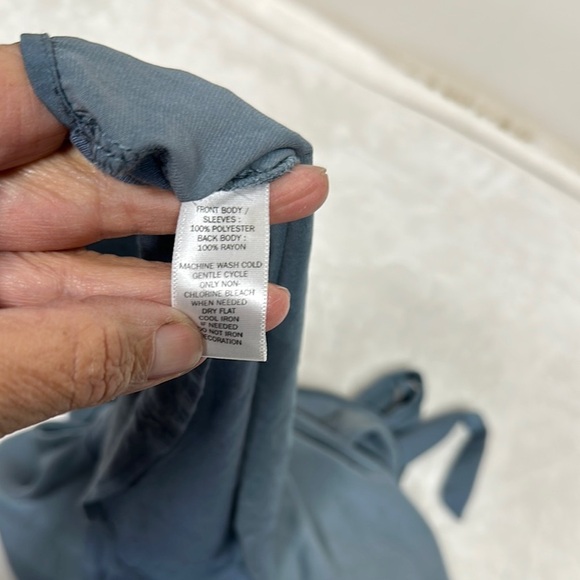 LOFT Blue Cuffed Sleeve Pleated Blouse - Picture 7 of 8